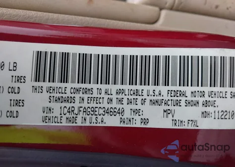 2014 Jeep Grand Cherokee Laredo z USA, uszkodzony, nr VIN 1C4RJFAG9EC346640
